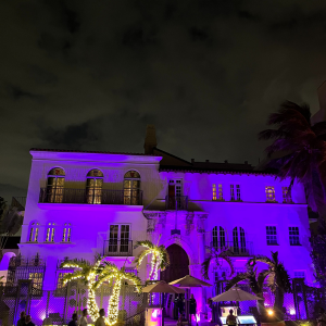 versace mansion ocean drive restaurant guest hotel pool